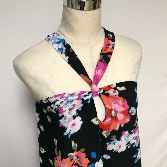 How Very Loved Halter Neck Floral Mini Dress - Picture 4 of 10